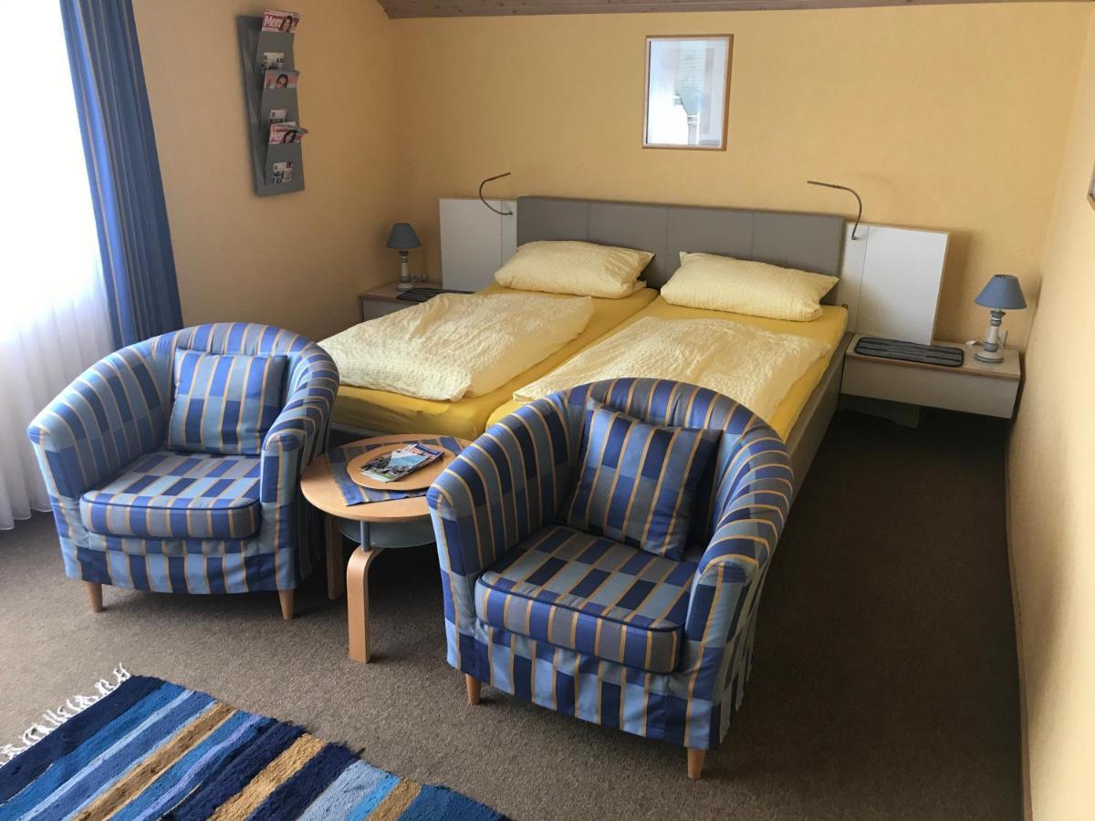 Pension-Ferienwohnung Liesbachtal Direkt Am Waldrand Bayerische Rhoen Schönau an der Brend Exterior foto